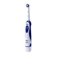 Oral-B Battery Operated Electric Toothbrush DB5.010.1